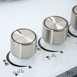 ⁦طباخ جولد فيجن 90 سم، 5 مواقد، زجاج أبيض 311⁩ - الصورة ⁦3⁩