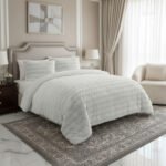 ⁦طقم لحاف فرو الارنب مزدوج كنج سايز 6 قطع شتوي⁩ - الصورة ⁦2⁩