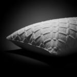 ⁦مخدة كلاسيك اليجانس 1400 جرام⁩ - الصورة ⁦2⁩