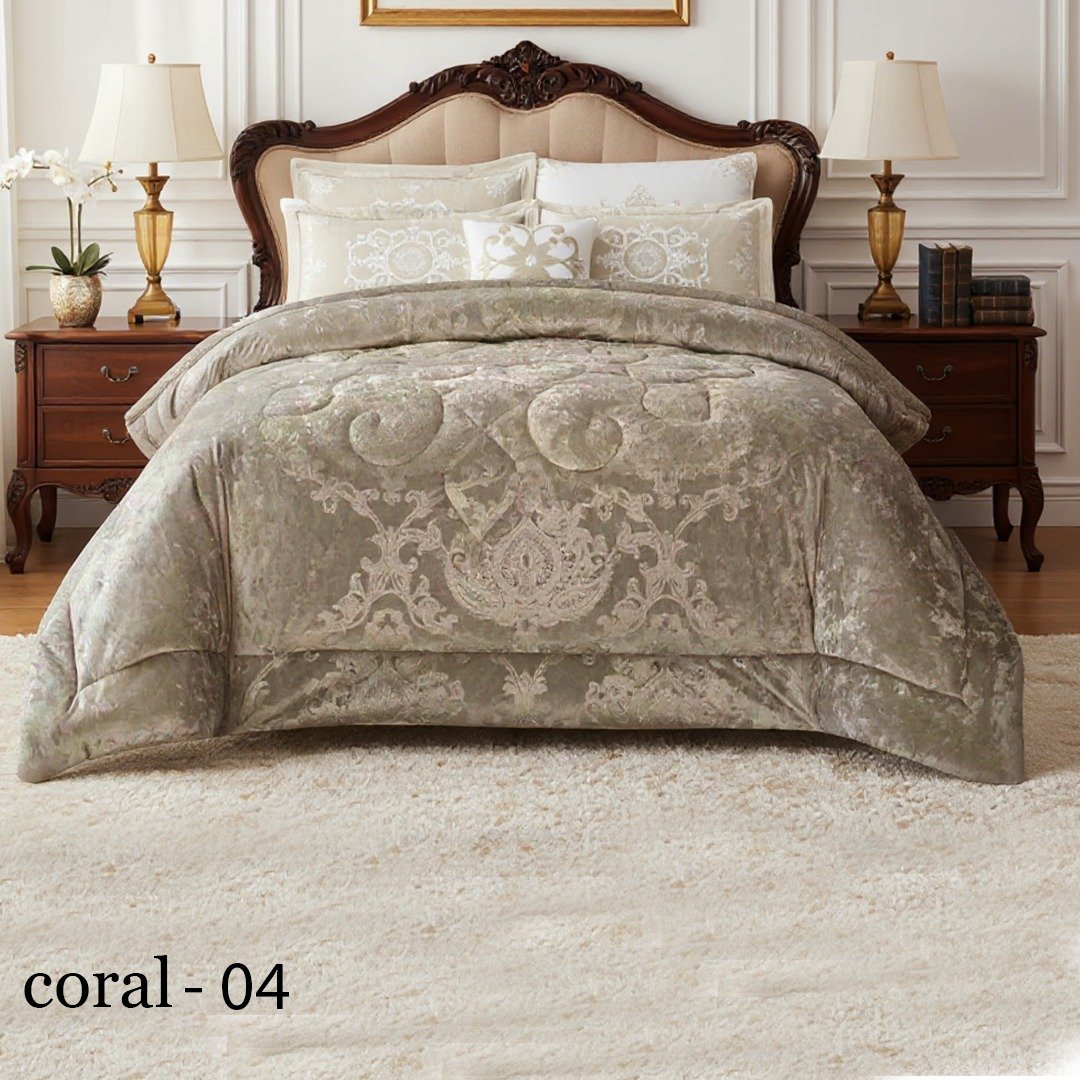 صورة واتساب بتاريخ 2025-11-17 في 15.49.48_0a9ef4a0 طقم لحاف كورال مزدوج كنج سايز 7 قطع شتوي - الصورة 1