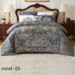 ⁦طقم لحاف كورال مزدوج كنج سايز 7 قطع شتوي⁩ - الصورة ⁦2⁩